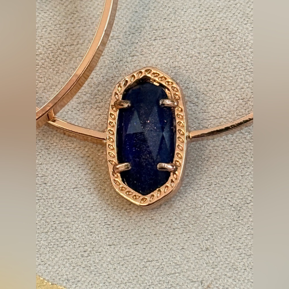 Kendra Scott Elora earrings in rose gold and navy blue dusted glass - Picture 3 of 9